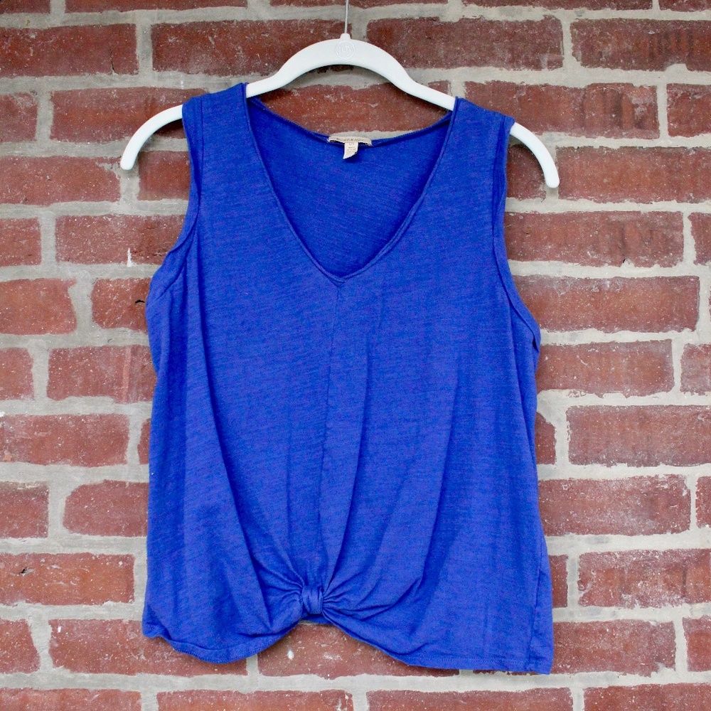 Twist Front Tank